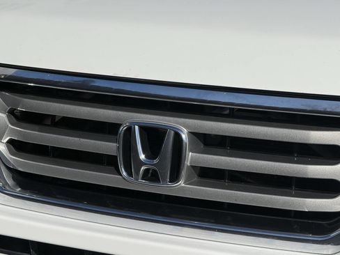 Used 2014 Honda Ridgeline RTL image 21
