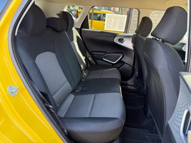 Used 2020 Kia Soul LX FWD image 17