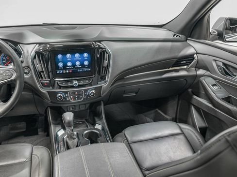 Used 2023 Chevrolet Traverse LT w/ LPO, Floor Liner Package image 30