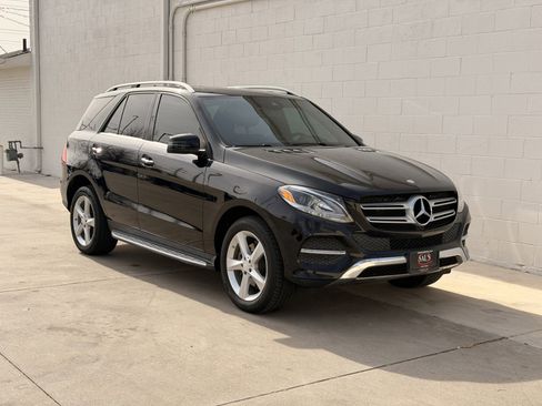 Used 2017 Mercedes-Benz GLE 350 image 2