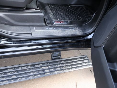 Used 2024 GMC Sierra 2500 AT4 w/ AT4 Premium Plus Package image 10