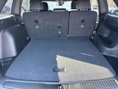 New 2026 Jeep Grand Cherokee Altitude image 3