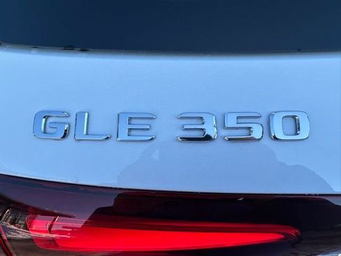 New 2026 Mercedes-Benz GLE 350 4MATIC image 9