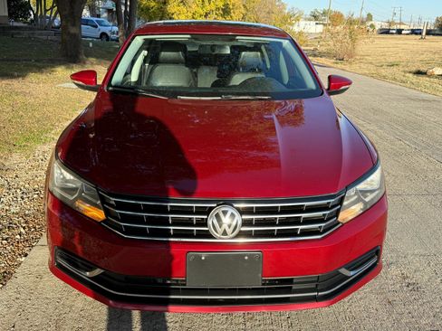 Used 2019 Volkswagen Passat 2.0T Wolfsburg image 13