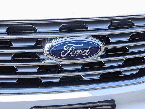 Used 2022 Ford Edge SEL w/ Convenience Package AWD/4WD image 13