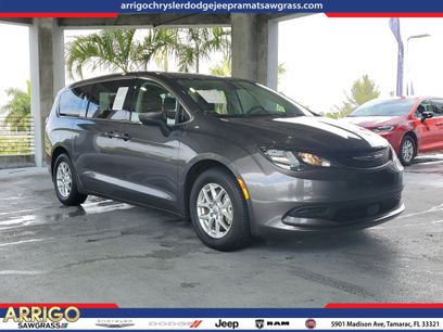 Certified 2022 Chrysler Voyager LX