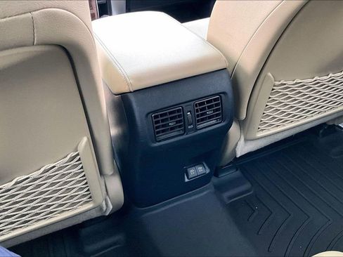 Used 2022 Toyota 4Runner Limited AWD/4WD image 34