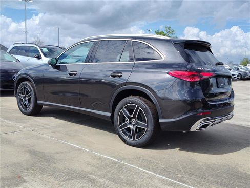 New 2026 Mercedes-Benz GLC 300 image 3