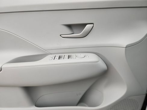 New 2026 Hyundai Kona SE image 22