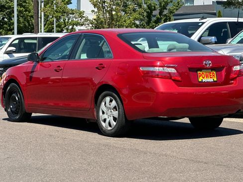 Used 2009 Toyota Camry LE FWD image 6