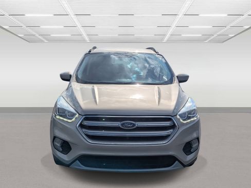 Used 2017 Ford Escape SE w/ Equipment Group 201A image 8
