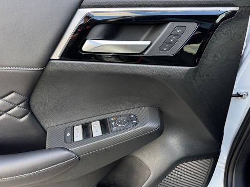 New 2025 Mitsubishi Outlander SEL Black Edition image 33