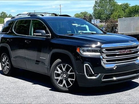 Used 2023 GMC Acadia SLT w/ Preferred Package AWD/4WD image 2