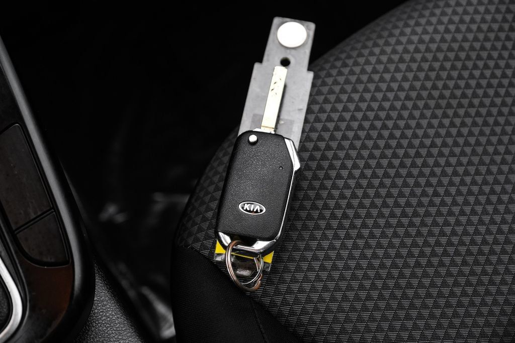 Used 2022 Kia Soul LX w/ Technology Package FWD image 56