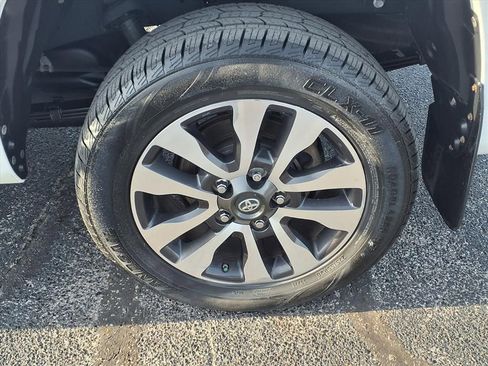 Used 2019 Toyota Tundra Limited image 20