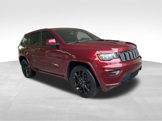 Used 2020 Jeep Grand Cherokee Altitude video 2