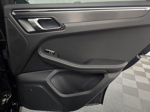 New 2026 Porsche Macan GTS image 26