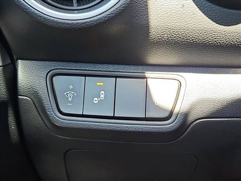 Used 2024 Kia Forte LXS w/ LXS Technology Package FWD image 17