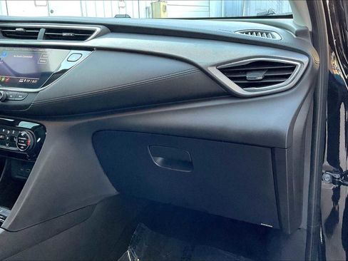 Used 2022 Buick Encore GX Select w/ Sport Touring Package image 17