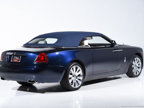 Used 2016 Rolls-Royce Dawn image 10
