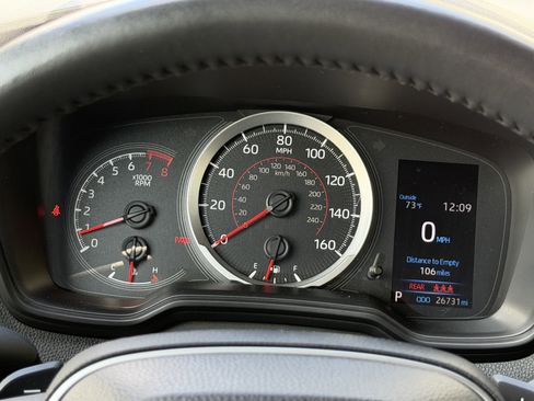 Used 2021 Toyota Corolla SE FWD image 32