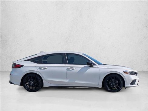 Used 2024 Honda Civic Sport image 4