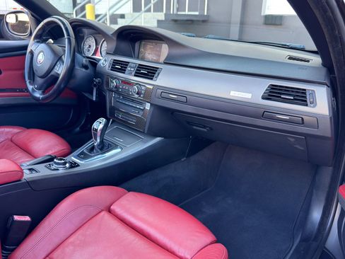Used 2013 BMW 335is Convertible image 23