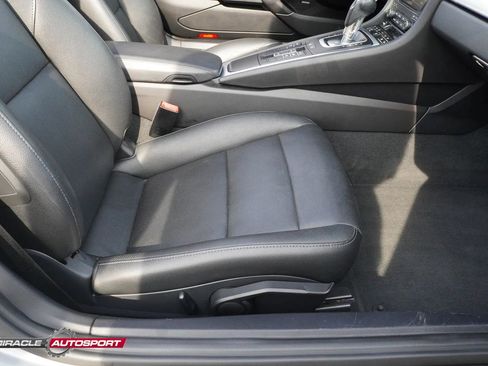 Used 2018 Porsche 718 Boxster S RWD image 27