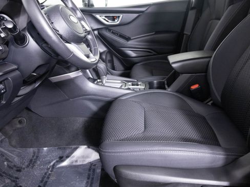Used 2021 Subaru Forester Premium image 17