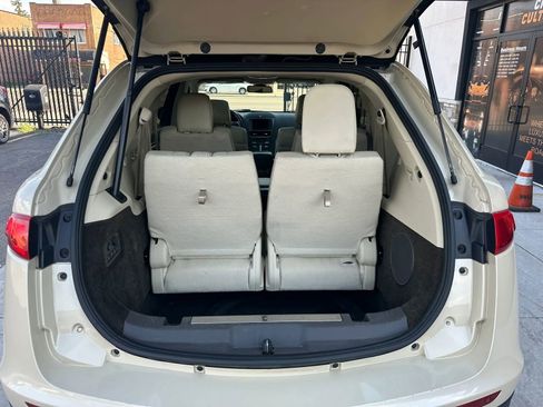 Used 2018 Lincoln MKT AWD w/ Technology Package image 6