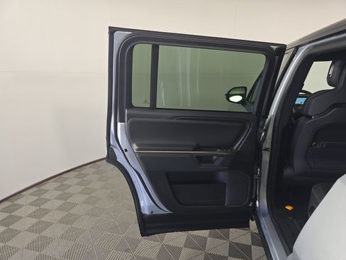 Used 2025 Rivian R1S Adventure AWD/4WD image 17