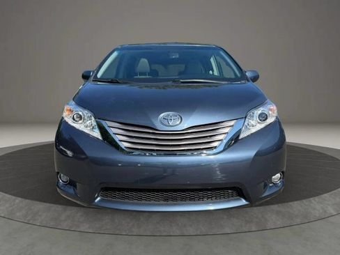 Used 2015 Toyota Sienna XLE Premium AWD/4WD image 2