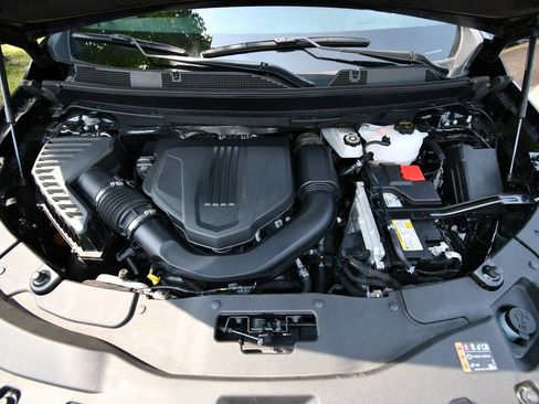 Used 2025 Chevrolet Traverse RS w/ LPO, Floor Liner Package AWD/4WD image 13