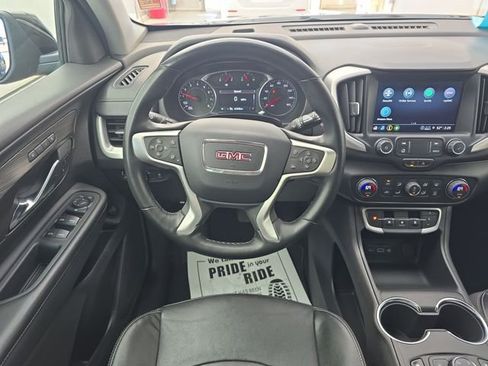 Used 2024 GMC Terrain SLT image 13