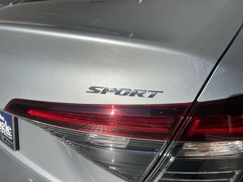 Used 2025 Honda Civic Sport image 29