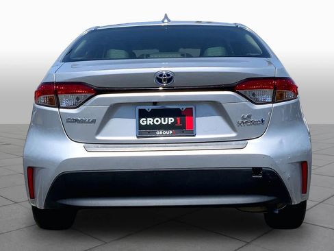 Used 2023 Toyota Corolla LE FWD image 4