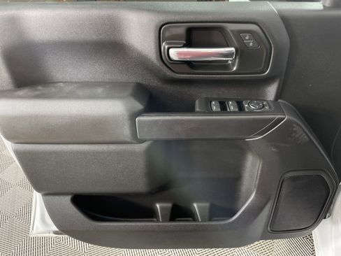 Used 2024 GMC Sierra 2500 Pro w/ Convenience Package image 21