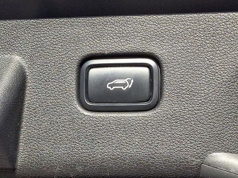 Used 2023 Kia Sportage SX image 32