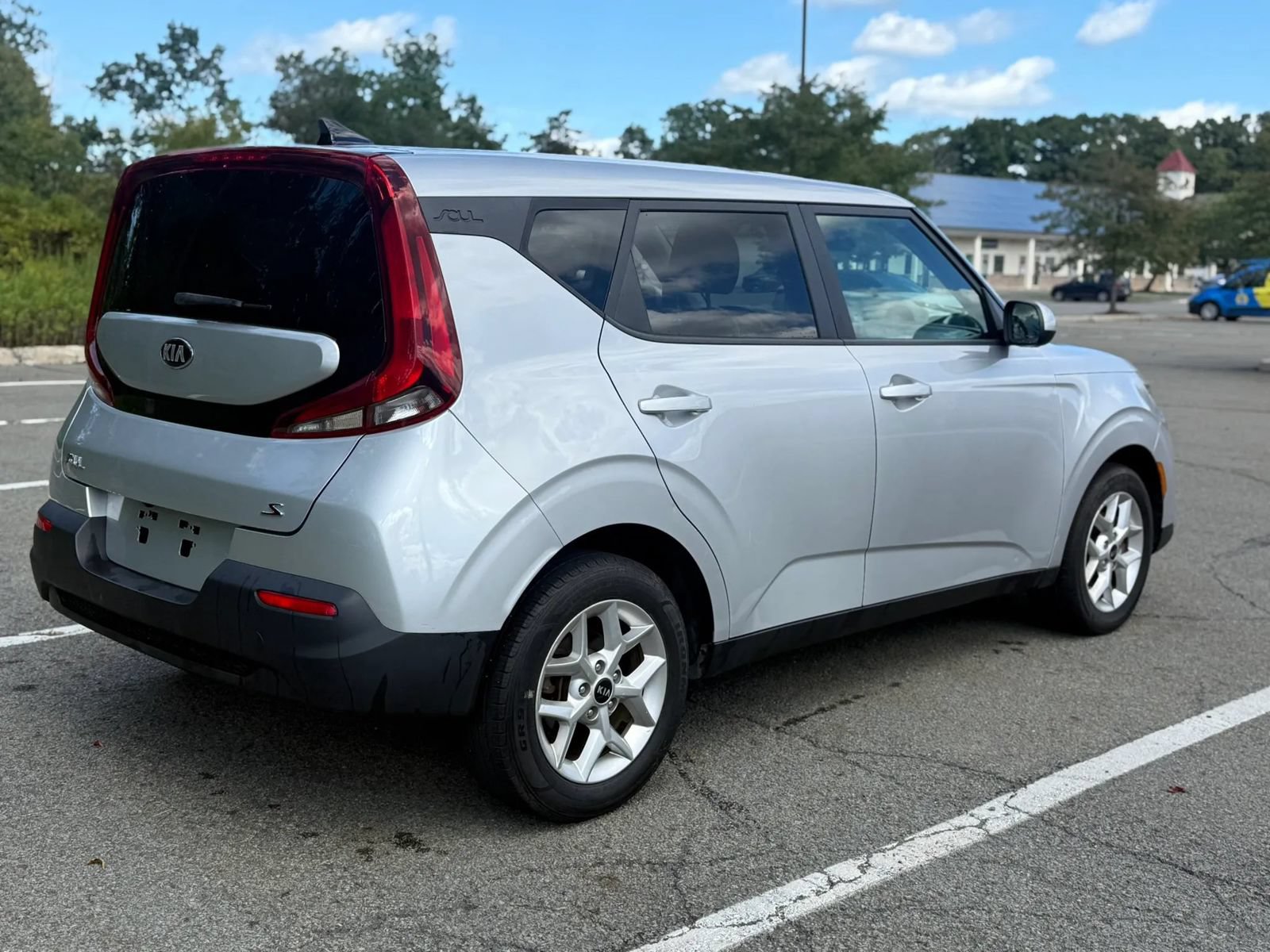 Used 2021 Kia Soul S FWD image 5