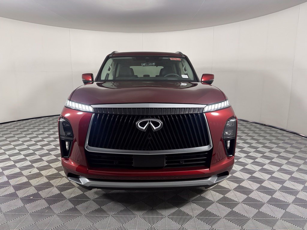 Used 2025 INFINITI QX80 Luxe RWD image 3