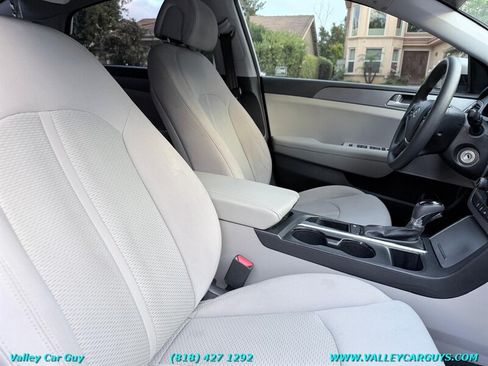 Used 2016 Hyundai Sonata SE FWD image 9
