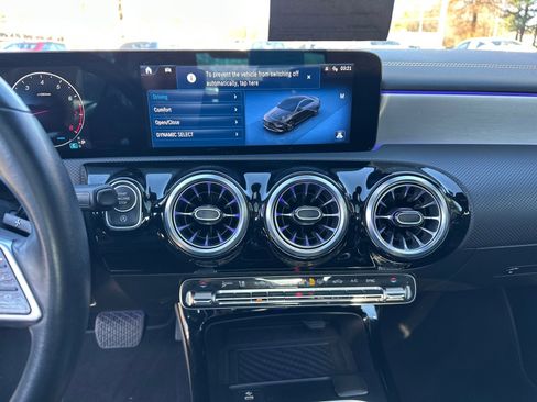 Used 2025 Mercedes-Benz CLA 250 image 27