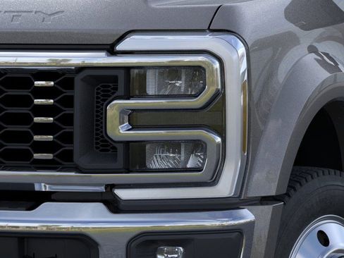 New 2026 Ford F450 Lariat image 18