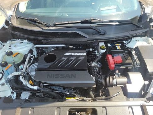 Used 2025 Nissan Rogue Platinum w/ Platinum Premium Package FWD image 24