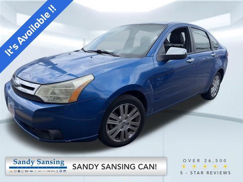 Used 2010 Ford Focus SEL FWD image 1