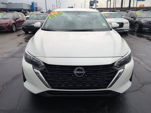 Used 2024 Nissan Sentra SV w/ All-Weather Package image 3