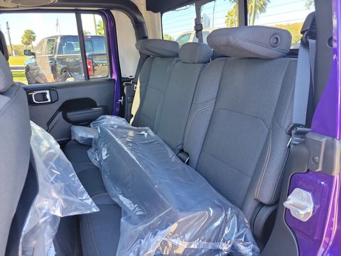 New 2026 Jeep Gladiator Sport image 8