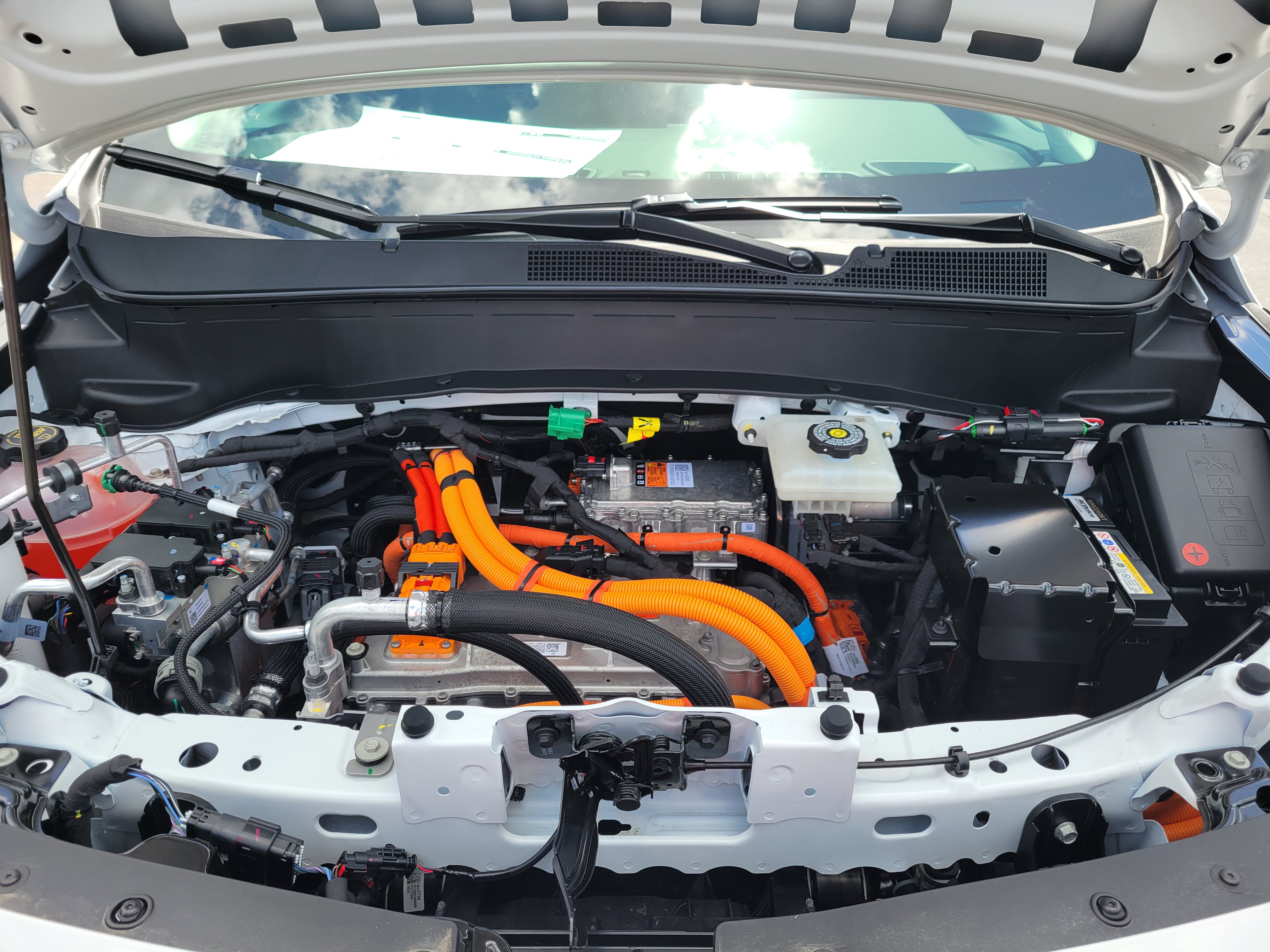 New 2027 Chevrolet Bolt LT w/ Comfort Package FWD image 11