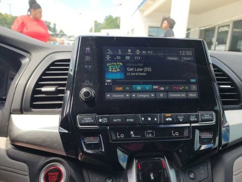 Used 2018 Honda Odyssey EX-L image 44