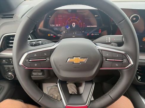 New 2026 Chevrolet Suburban LS image 21